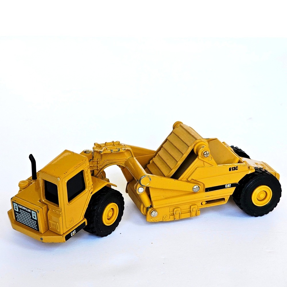 Vintage Ertl Caterpillar 613C Elevating Scraper Die-Cast‎ Construction Toy Cat